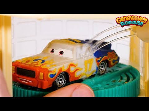 Disney Color Changing Cars with Toy Vending Machine!