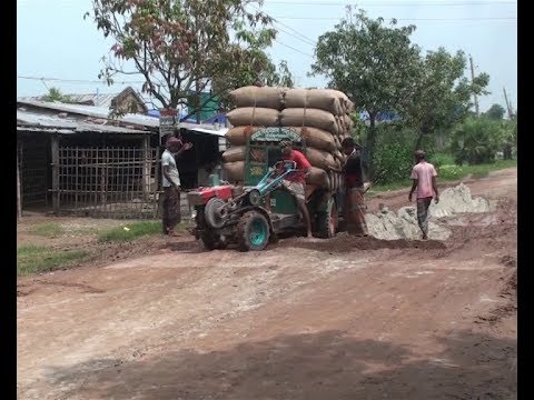 চলাচলের অনুপোযোগী চাঁপাইনবাবগঞ্জ-আমনুরা সড়ক