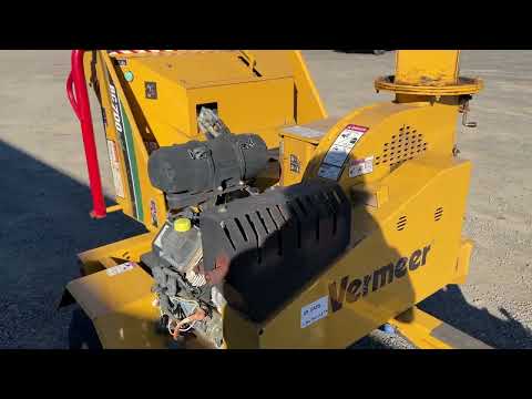 2014 Vermeer BC700XL Towable Wood Chipper