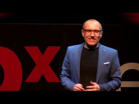 , title : 'Cómo motivar a los profesionales de tu empresa en 10 minutos | Alfonso Alcantara | TEDxLeon'