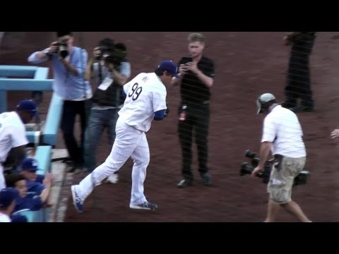 Ryu Hyun-jin 류현진 & Dodgers Take Field Before Game and Big Win vs Shin-Soo Choo and Reds
