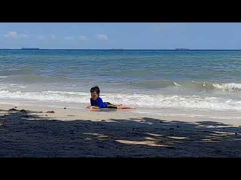 Arash   mandi pantai 🐚🌊☀