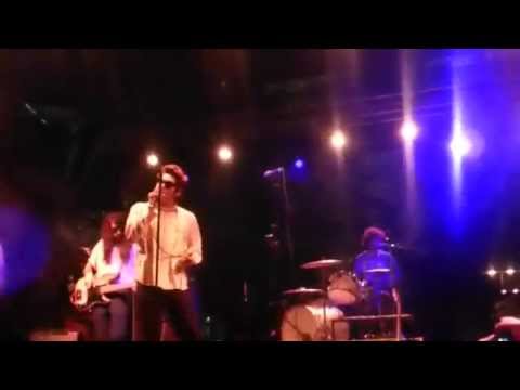 The Growlers - Gay Thoughts Live Burgerama 2014