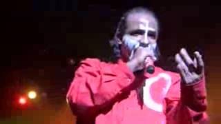 Tech N9ne - Ghetto love LIVE (Kansas)