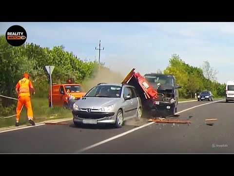 Moments Filmed Seconds Before Disaster | Idiots in Cars Compilation#6 