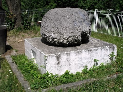 Mária Hriňáková zo Sulína - Hora hora, sivá skala.wmv