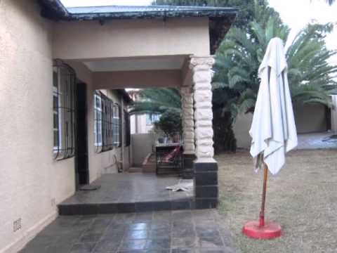 3.0 Bedroom House For Sale in Observatory, Johannesburg, South Africa for ZAR R 1 650 000