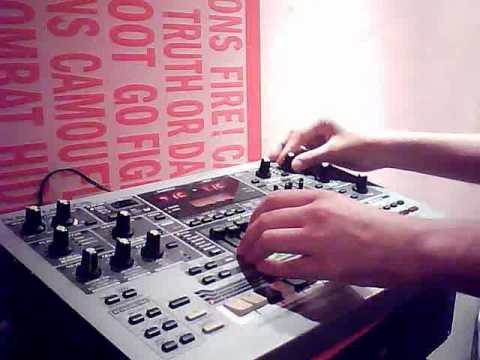 Enformig: Light Electronic Pattern. Roland MC-505 Groovebox