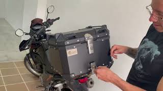 Como instalar maletero para moto marca HAWK
