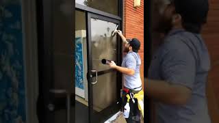 Instalación de Vinilo Espejo