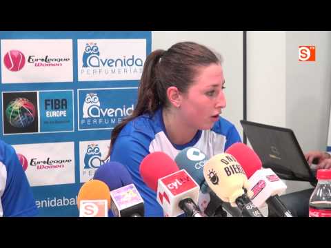 LEO RODRÍGUEZ Y MARTA XARGAY tras el partido Avenida 92-Bembibre54