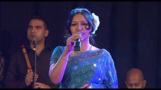Jab jab bahaar aayi aur phool muskuraye- Aishwarrya