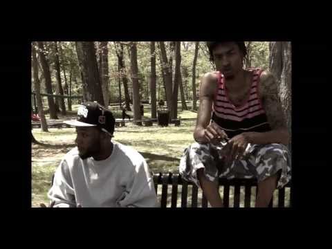 Well Connected Ft. Money Makin Meech "Living Life"