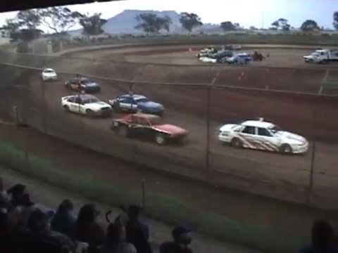 Modified Production - Heat 16 - Carnival of Flowers Cup - Charlton Raceway - 24.09.11