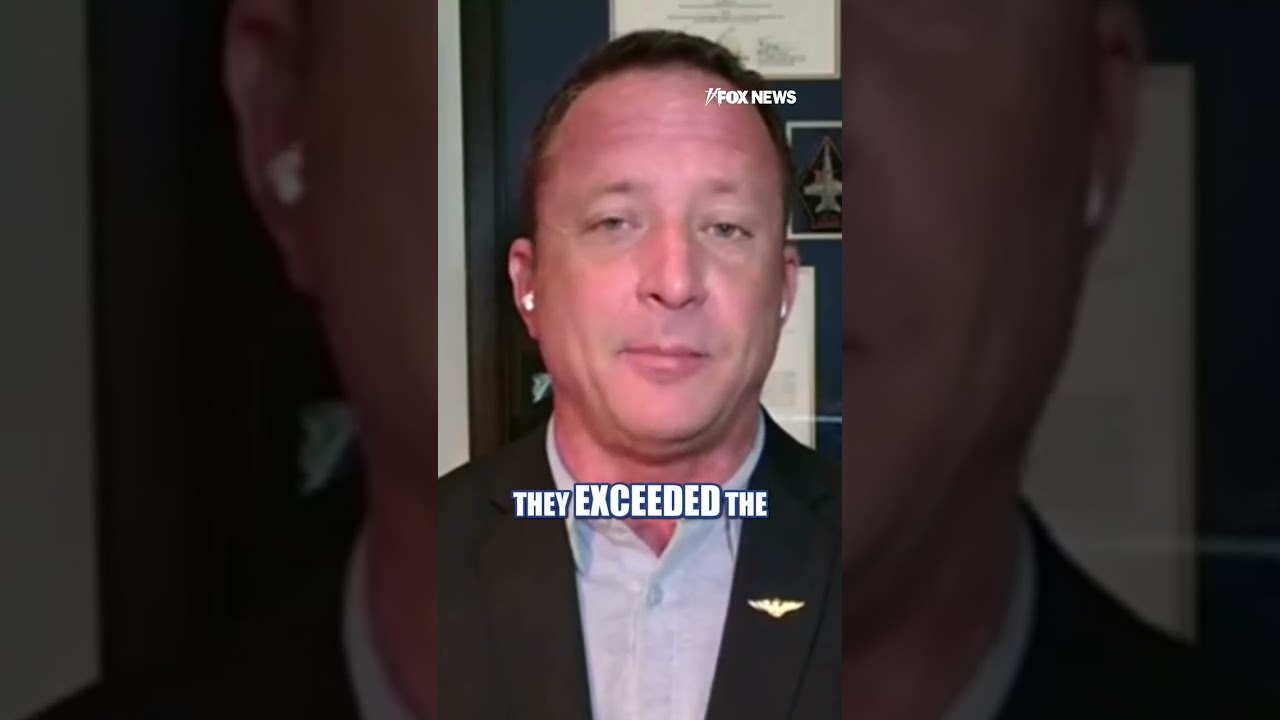 Video thumbnail for Retired Navy pilot react to 'FIGHT TO THE DEATH' inside Israel-bound flight's cockpit #foxnews