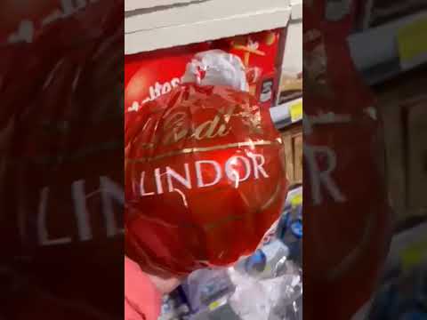 Giant Lindor | Lindt Lindor #chocolate #shorts | NZ Wonderland
