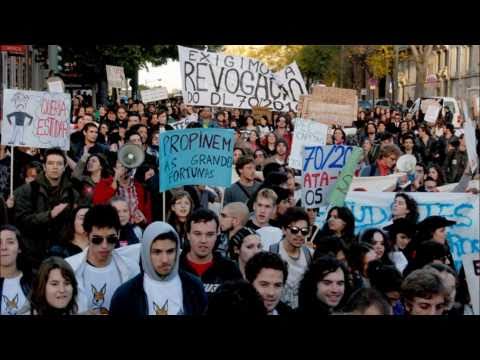 Deolinda - Que parva que eu sou. ( Manifestações de estudantes )