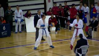 preview picture of video 'Cpto. C.Valenciana de Karate Senior, Kumite -84 Alejandro Martín 8ºs de final 12-02-2011 Gandia'