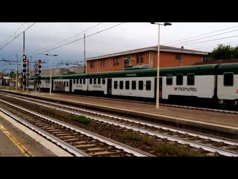 E464 395+7 piano ribassato Trenord - Milano Greco - 31/08/2022