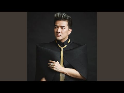 Thể hiện bởi Đàm Vĩnh Hưng