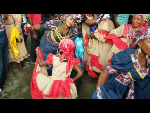Gade yon lot Bel timoun ka dance voudu. Fèt Saint Jaques