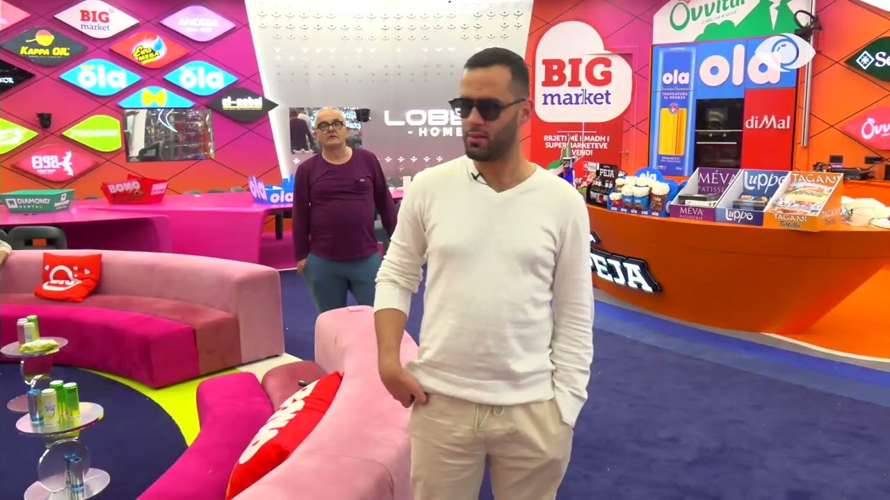 “Xhaxhi Gerti…”/ Stenaldo thërret Rogertin: Do vish me mua në lavanderi?