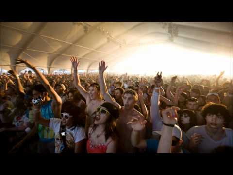 Accadia featuring Mavie Marcos - Beautiful Visions