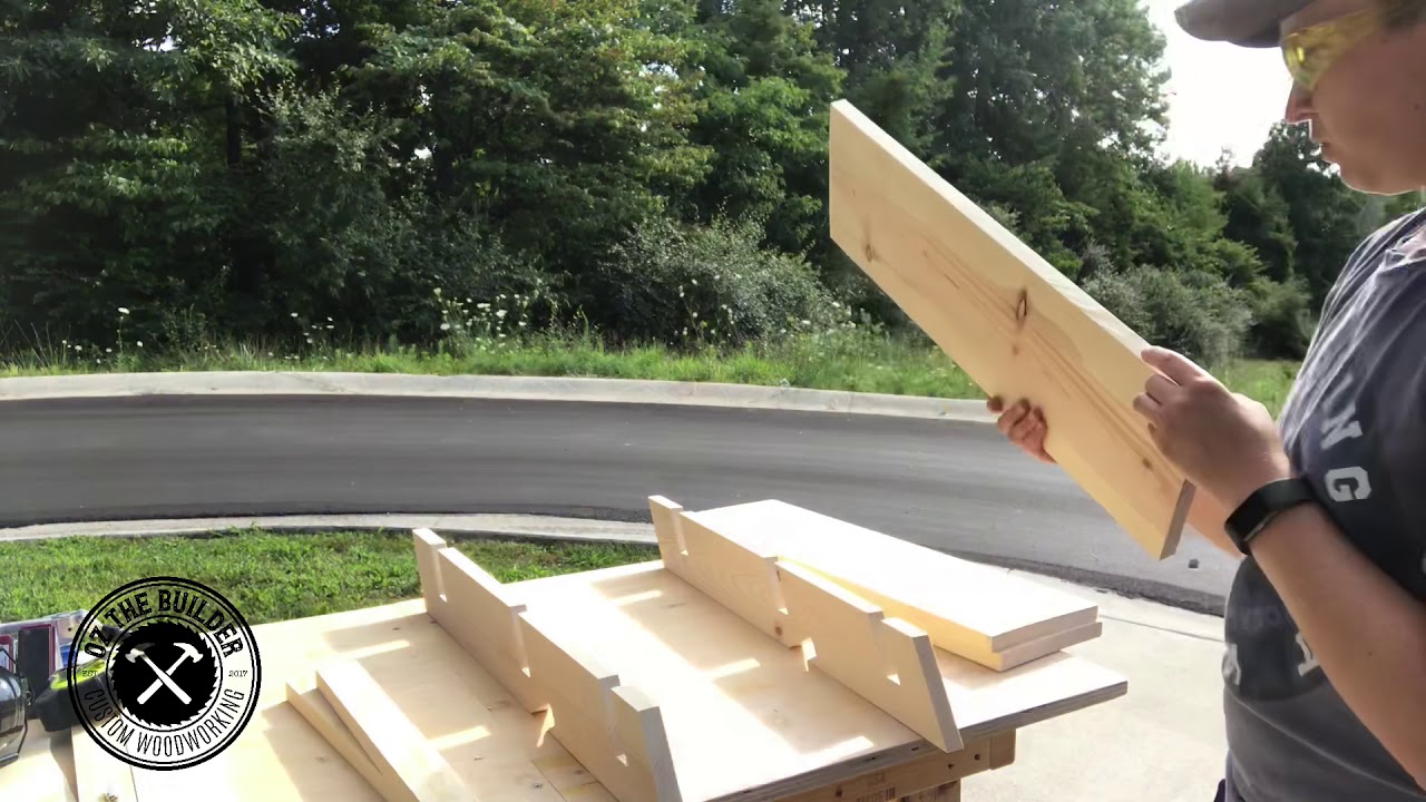 DIY Collapsible Book Display Assembly