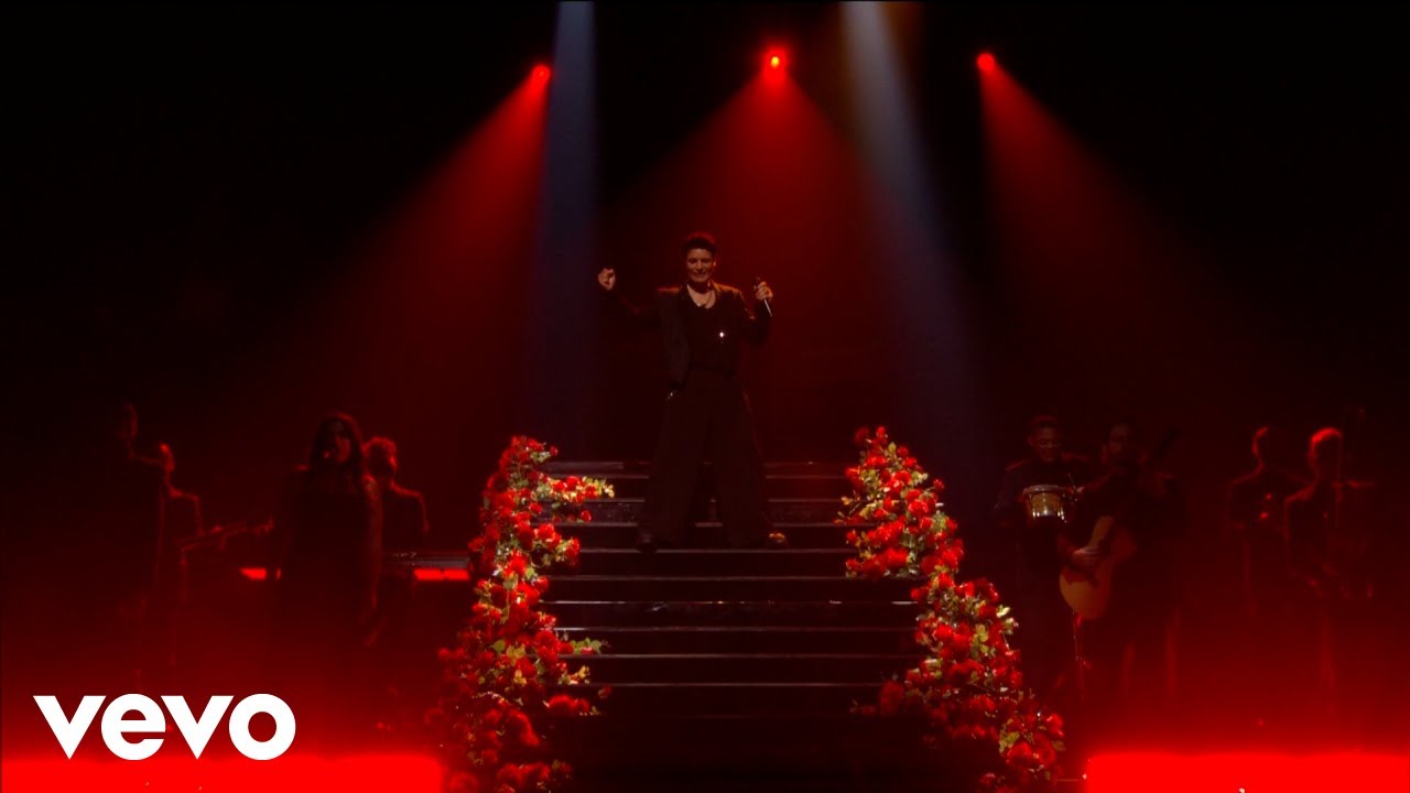 Chayanne - Bailando Bachata (Official Video)