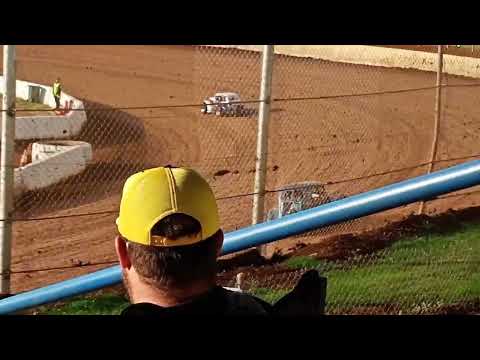 Hi Tec oils Toowoomba Speedway, Charlton Raceway Legend Cars heat 1 24.04.22