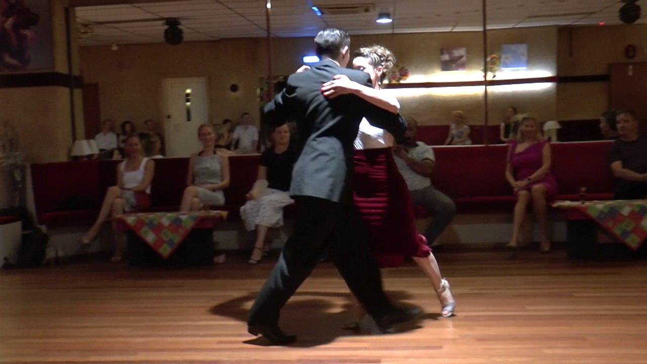 Camila Fontan & Matias Diaz in La Milonga Firulete (2) "Pobre Flor" A.de Angelis