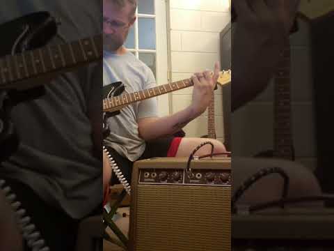 Fender Jaguar, Sunday Handwound Pickups, Notone Vintage 20 Amp.