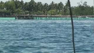 preview picture of video 'Boat ride passing Pearl Farm, Samal island'