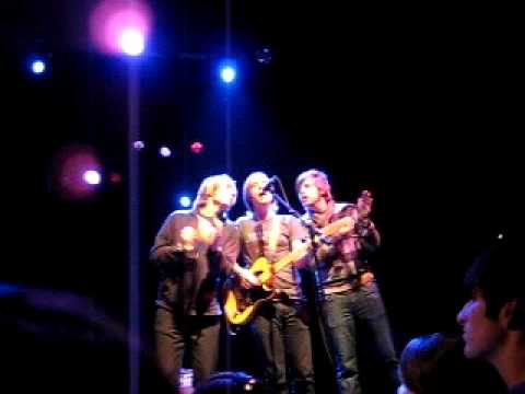 Ben Lee - Surrender (Cheap Trick) cover @ The El Rey 12/12/07 video thumbnail