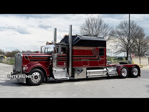 Kenworth W900 Long Haul Tractor with Extended Sleeper