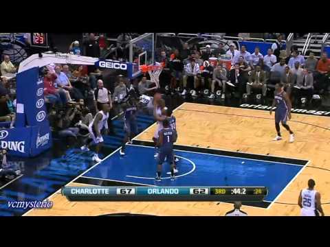 Dwight Howard 25pts-17reb-4blk vs Bobcats (01.17.2012)