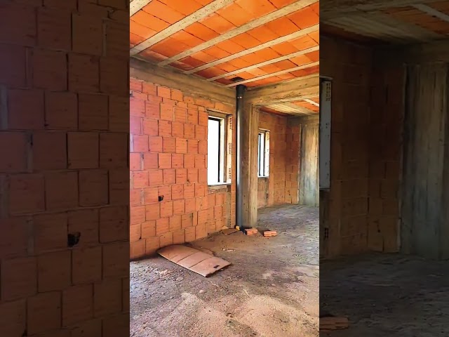 VENDESI COMODO APPARTAMENTO RUSTICO