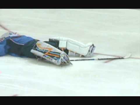 Atlanta Thrashers Goalie Ondrej Pavelec Collapses During Hockey Game