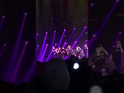 180713 워너원 켜줘 [강다니엘] 직캠 | ONE: THE WORLD IN SINGAPORE