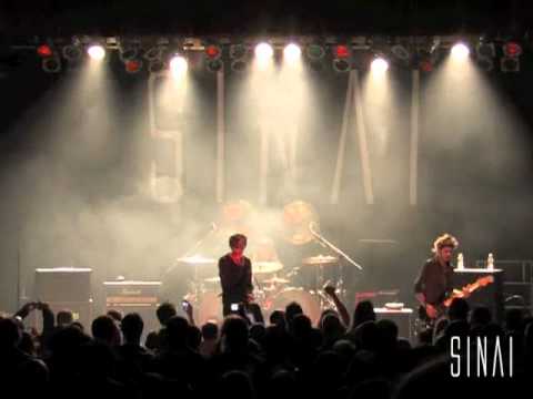 download lagu mp3 mp4 Band Sinai, download lagu Band Sinai gratis, unduh video klip Band Sinai