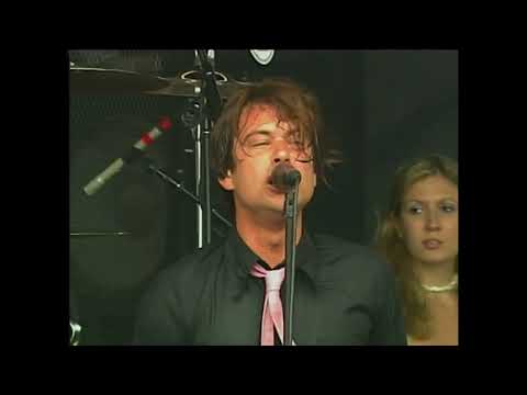 Sugarcult - Bouncing Off the Walls (Live at Warped Tour 2004)
