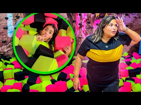 PIQUE ESCONDE EXTREMO NO MAIOR PARQUE DE TRAMPOLIM