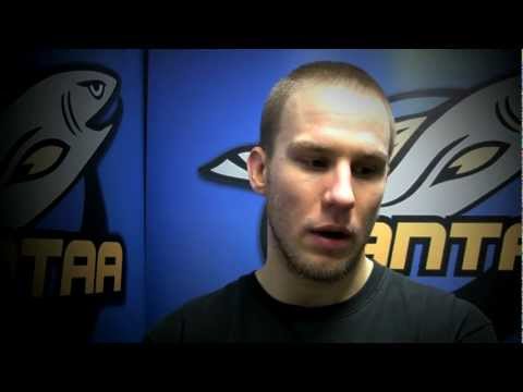 Helenius: Kiekko-Vantaa - Hokki 14.12.2012