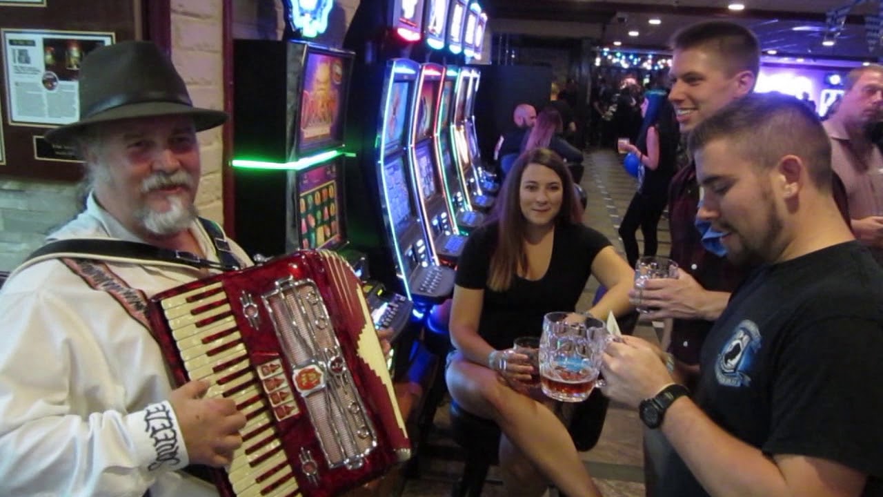 Hire Squeezebox Hero Accordion Player in Las Vegas, Nevada