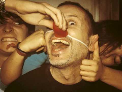 Videoclip de Hey Max — Miguel Bosé