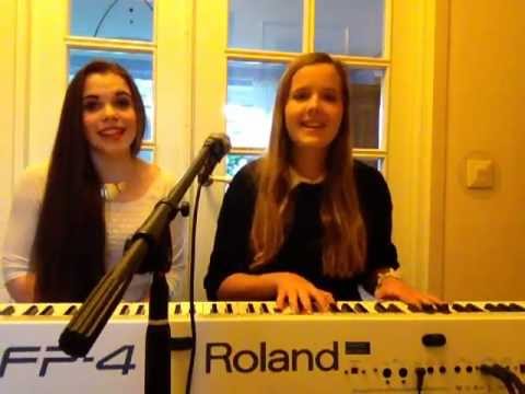 Four chords song mash-up