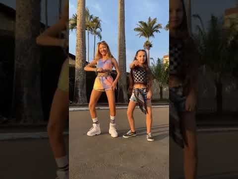 Amanda Nathanry e Kathlyn - Dancinha Se essa bunda  #shorts