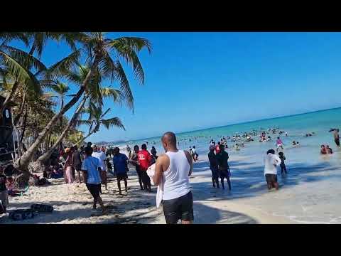 #travel #kenya #beautiful Pirates Beach ⛱️ Mombasa Kenya 🇰🇪