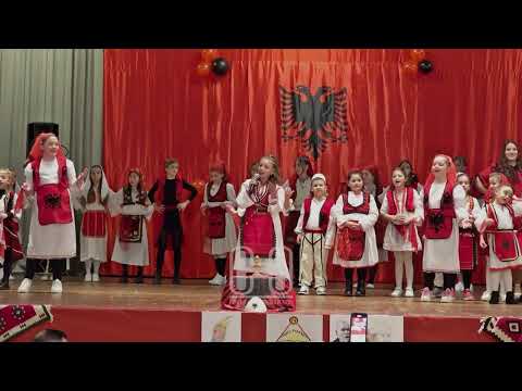 LAPSH Zürich - Jam një lule e Dukagjinit - Nxënëset e LAPSH Cyrih