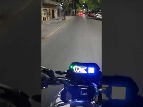 ¿Detienen a un laburante por su auto? #motovlog #moto